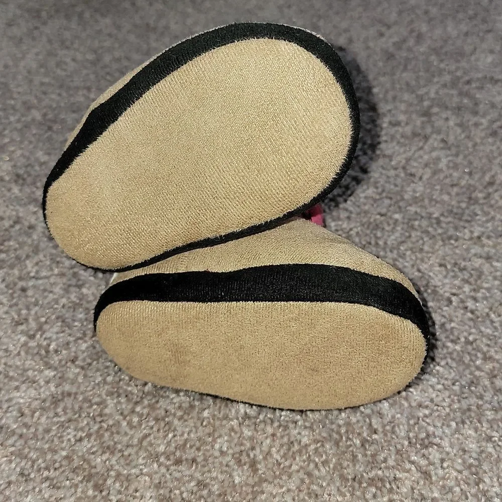 Lazy One Faux Suede Slipper Boots Size Small Kids 4-9